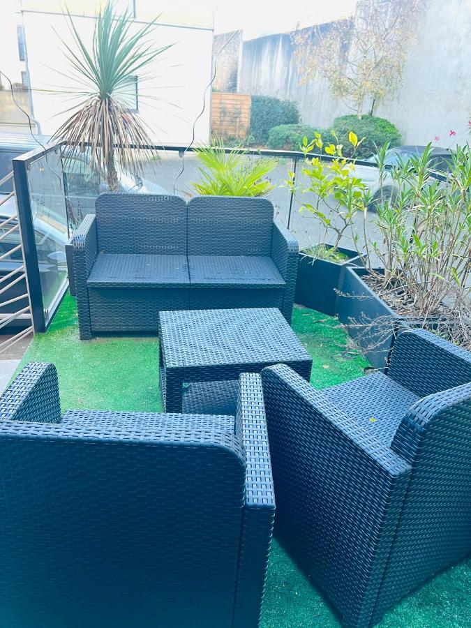Apartamento Le Saint Symphorien, Parking Gratuit Privee Vannes Exterior foto